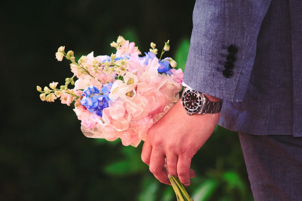 Flowers for Father's Day: A History + Buying Guide